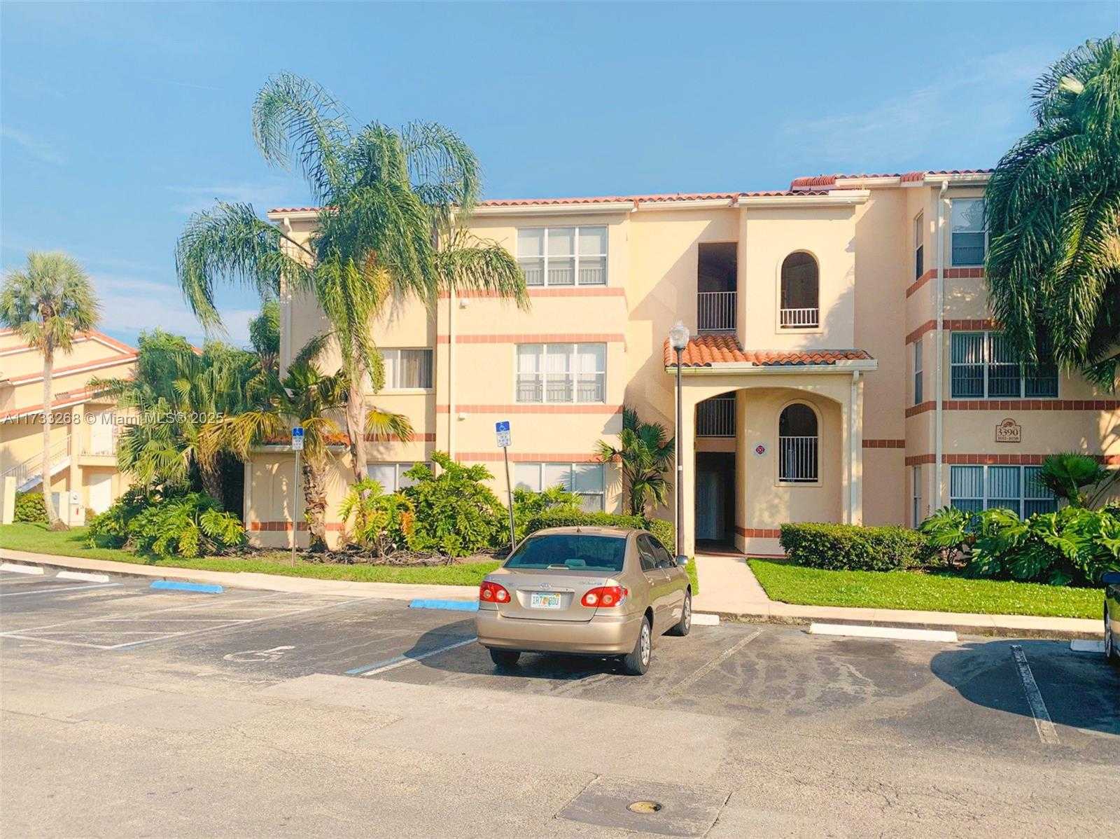 Small Image of 3360 NORTH PINEWALK DR N #1315, Margate Number 4