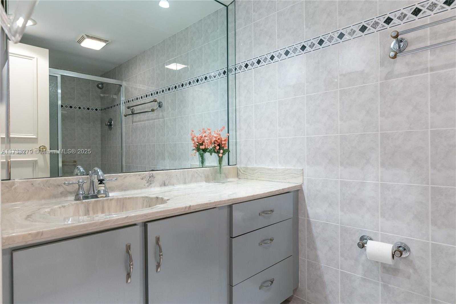 Small Image of 250 174TH ST #2116, Sunny Isles Beach Number 24