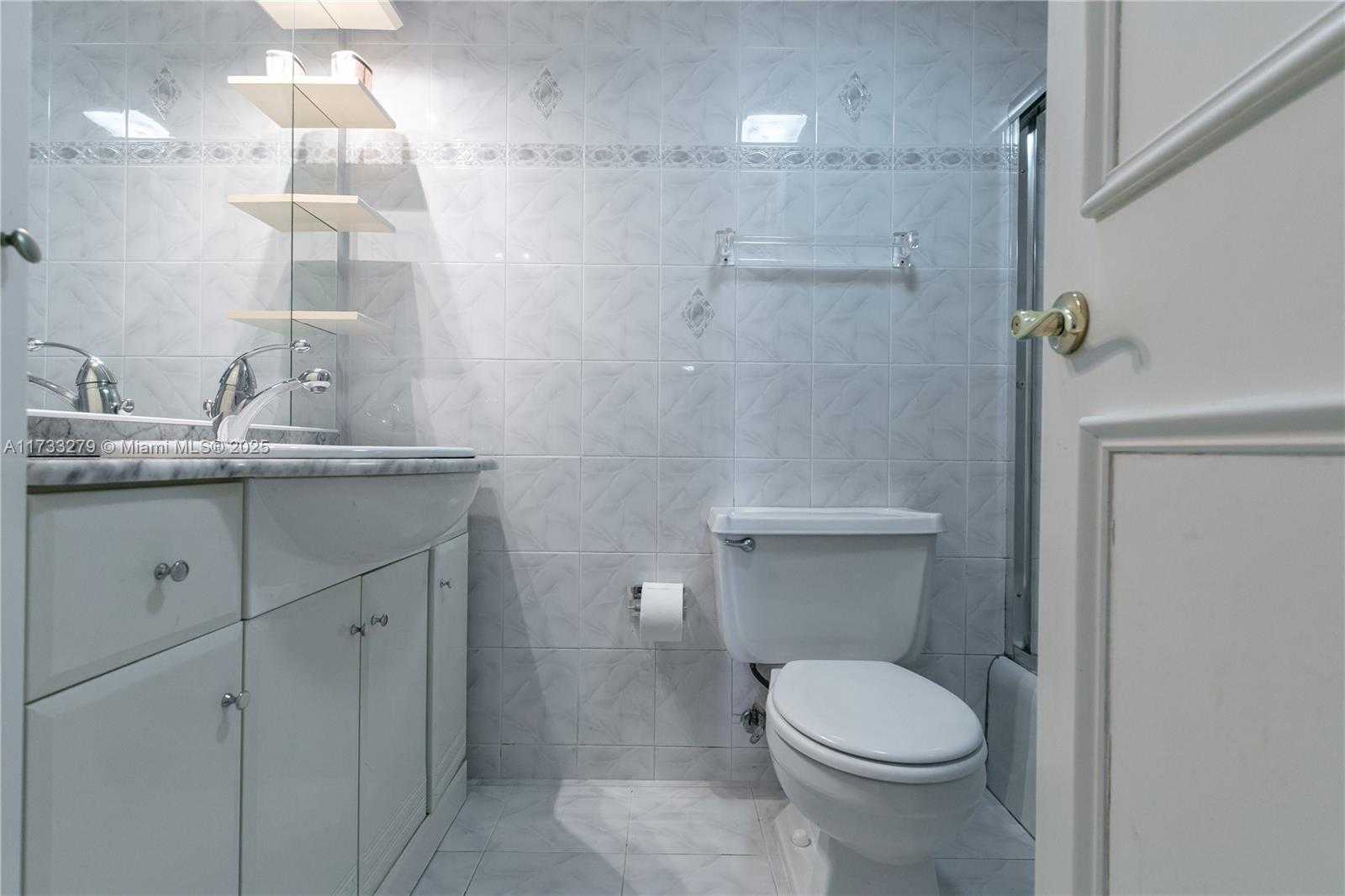 Small Image of 250 174TH ST #2116, Sunny Isles Beach Number 32