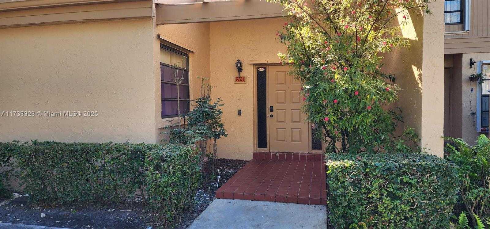 Small Image of 9724 NORTH WEST 15TH ST #308, Pembroke Pines Number 4
