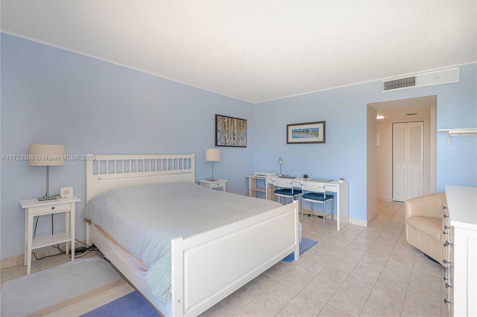 Small Image of 20301 WEST COUNTRY CLUB DR #1026, Aventura Number 15