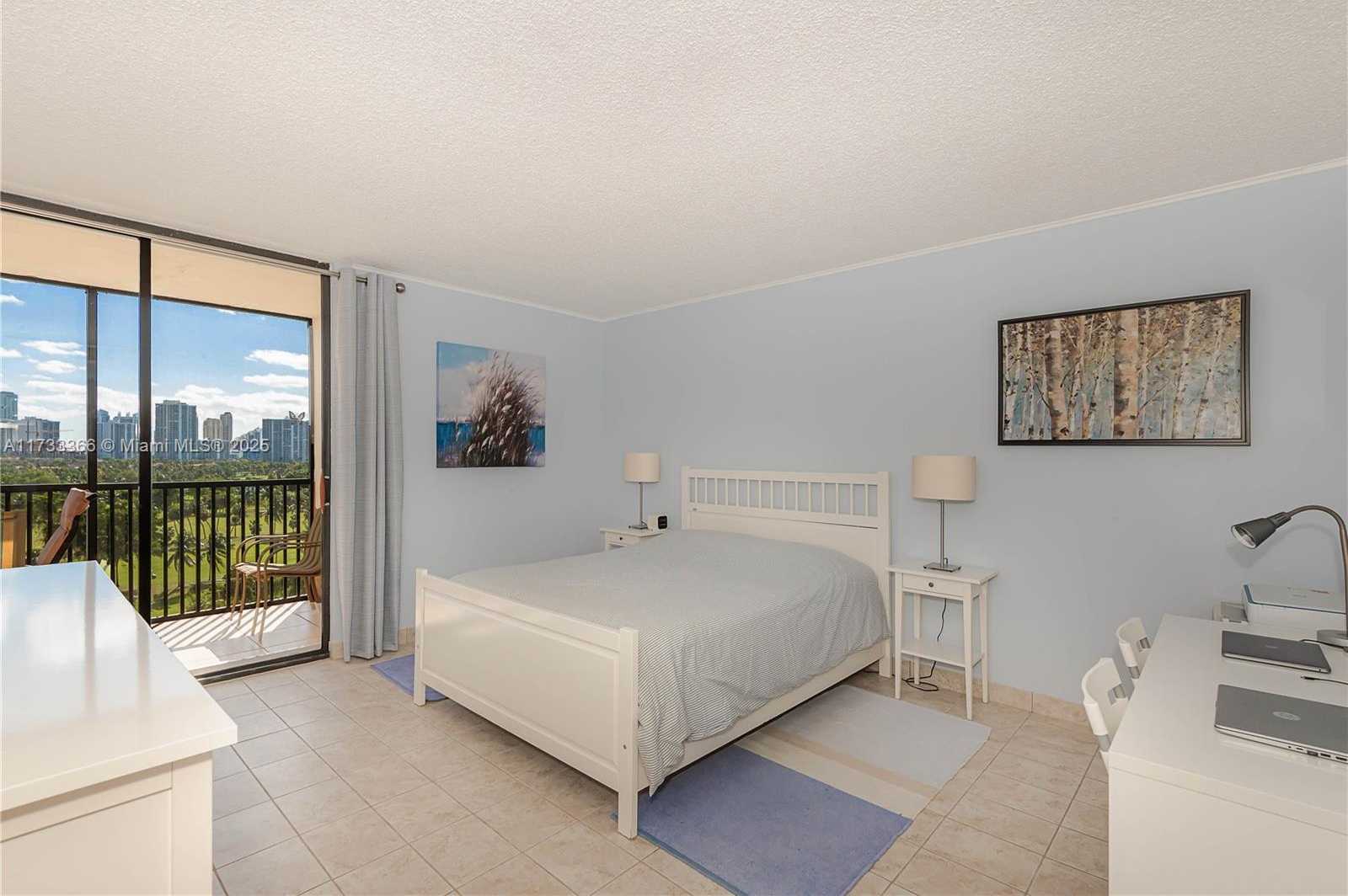 Small Image of 20301 WEST COUNTRY CLUB DR #1026, Aventura Number 18