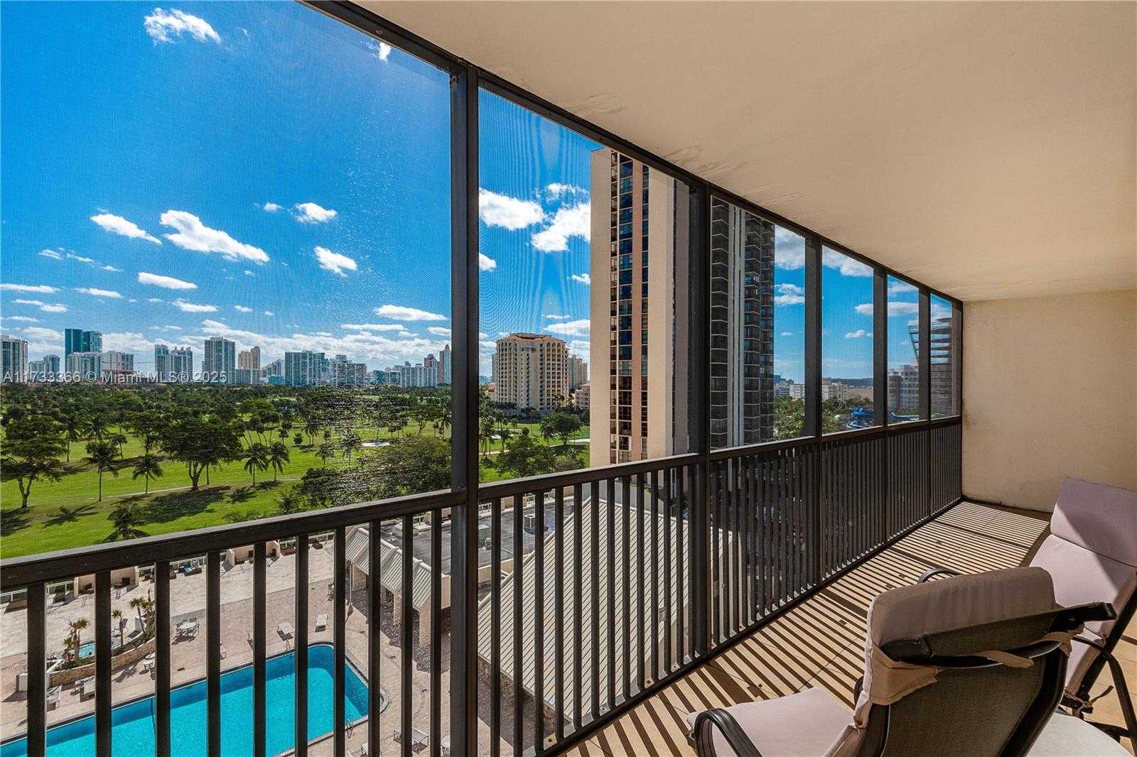 Small Image of 20301 WEST COUNTRY CLUB DR #1026, Aventura Number 3