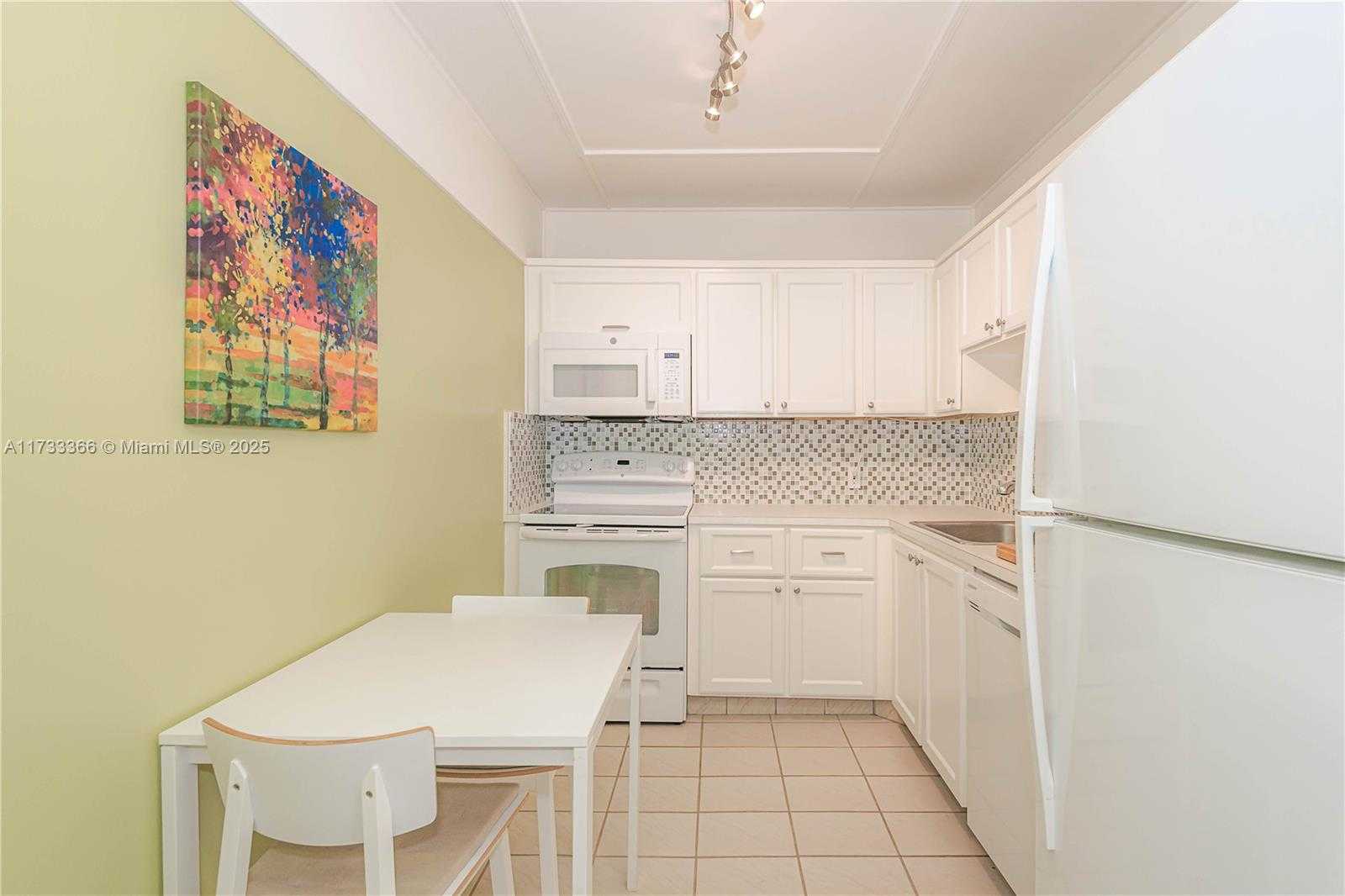 Small Image of 20301 WEST COUNTRY CLUB DR #1026, Aventura Number 5