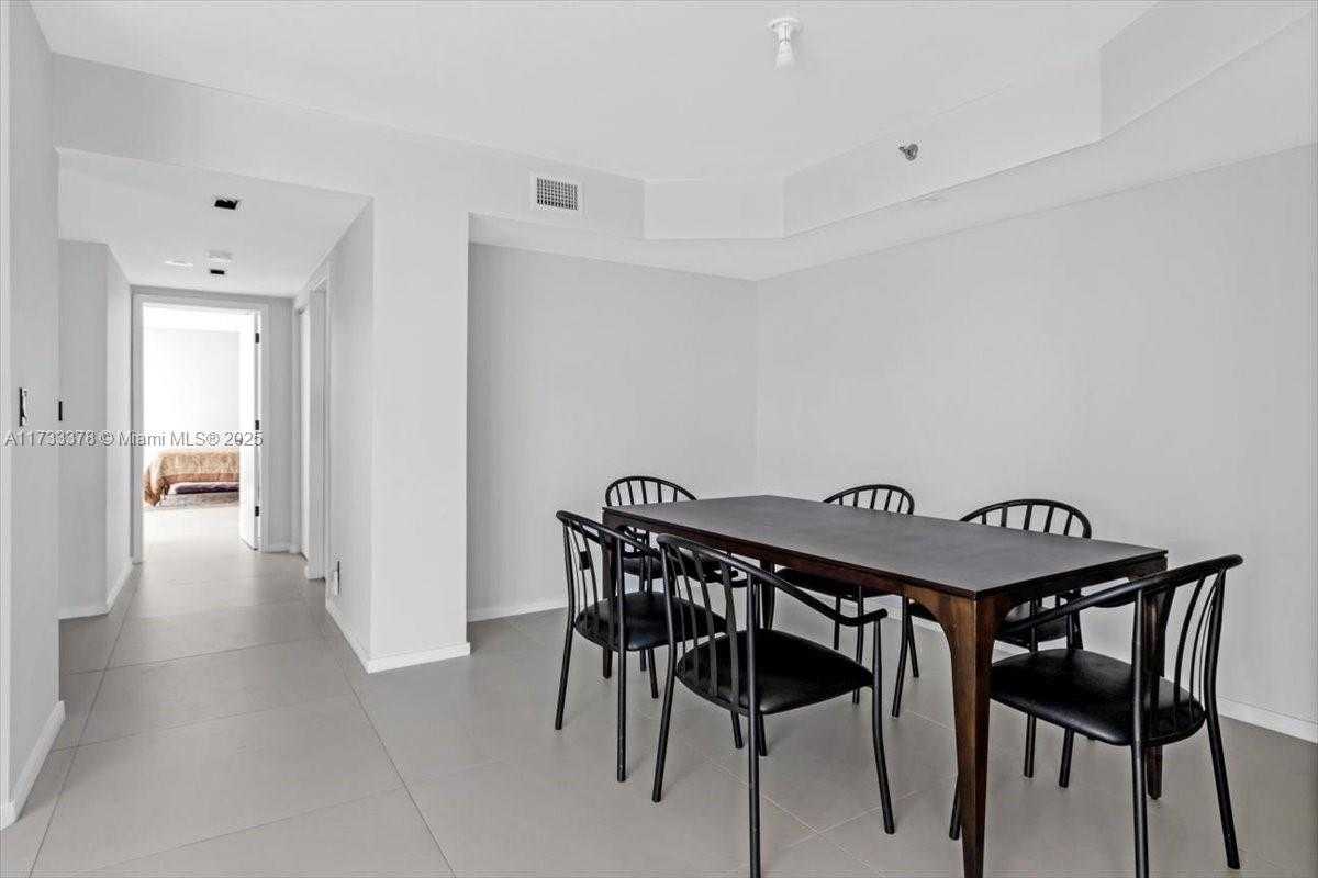 Small Image of 1000 ISLAND BLVD #2003, Aventura Number 10