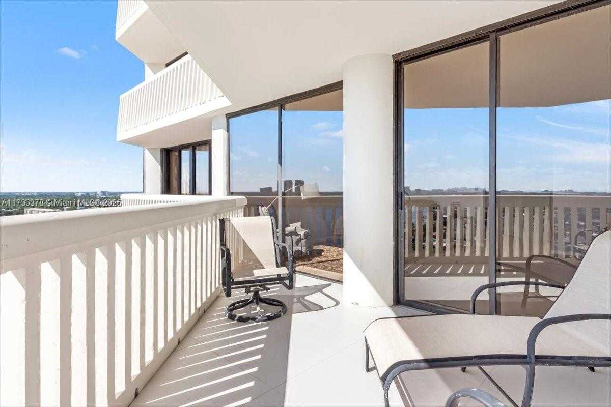 Small Image of 1000 ISLAND BLVD #2003, Aventura Number 22