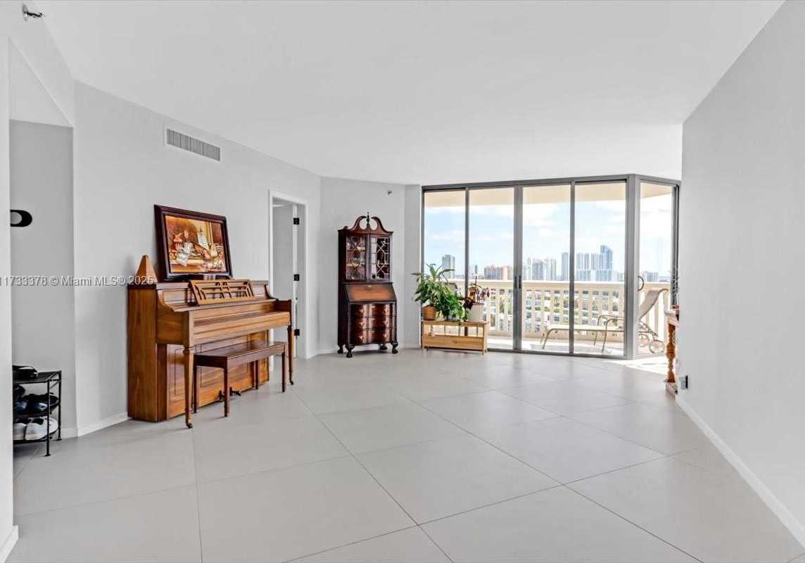 Small Image of 1000 ISLAND BLVD #2003, Aventura Number 6