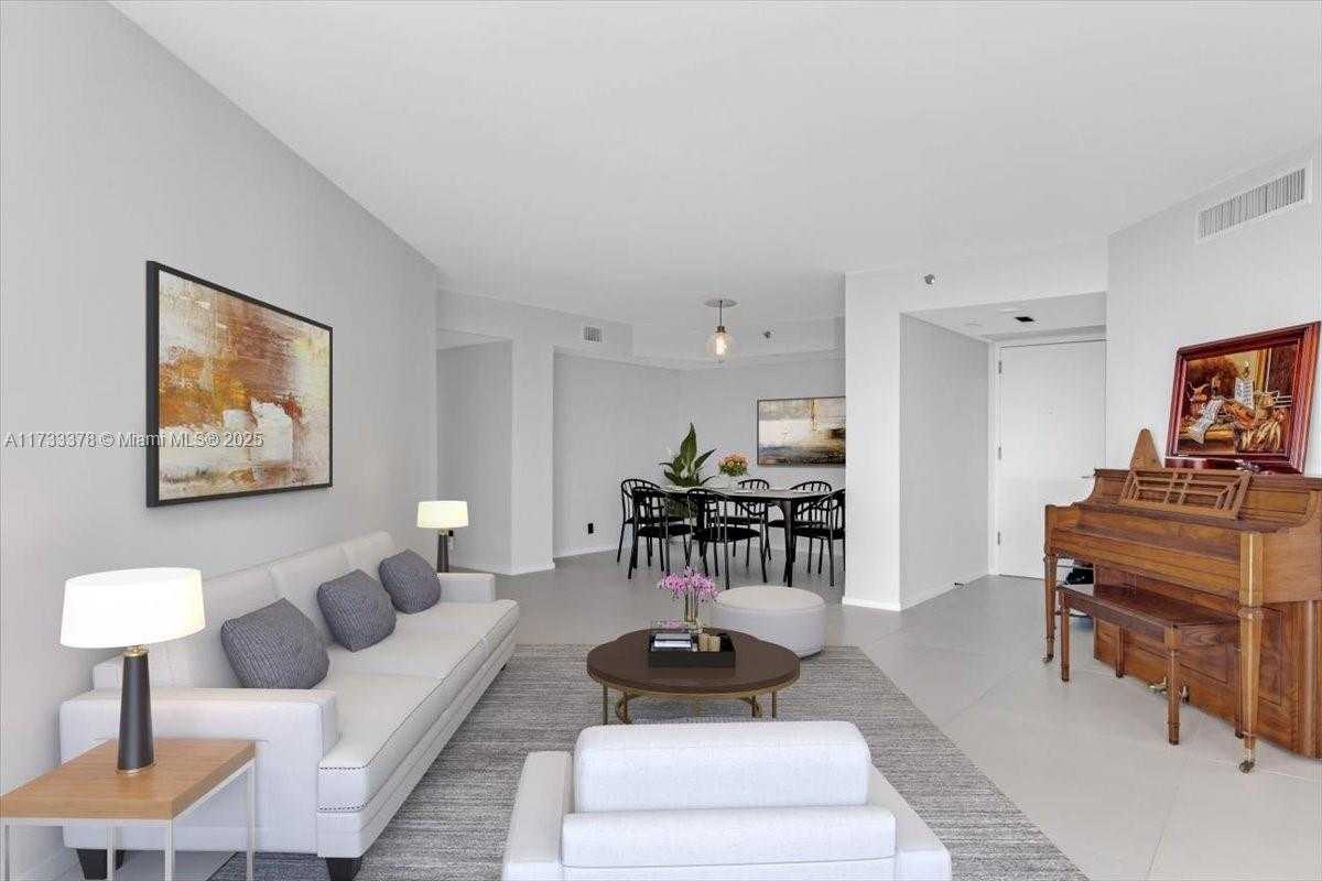 Small Image of 1000 ISLAND BLVD #2003, Aventura Number 9