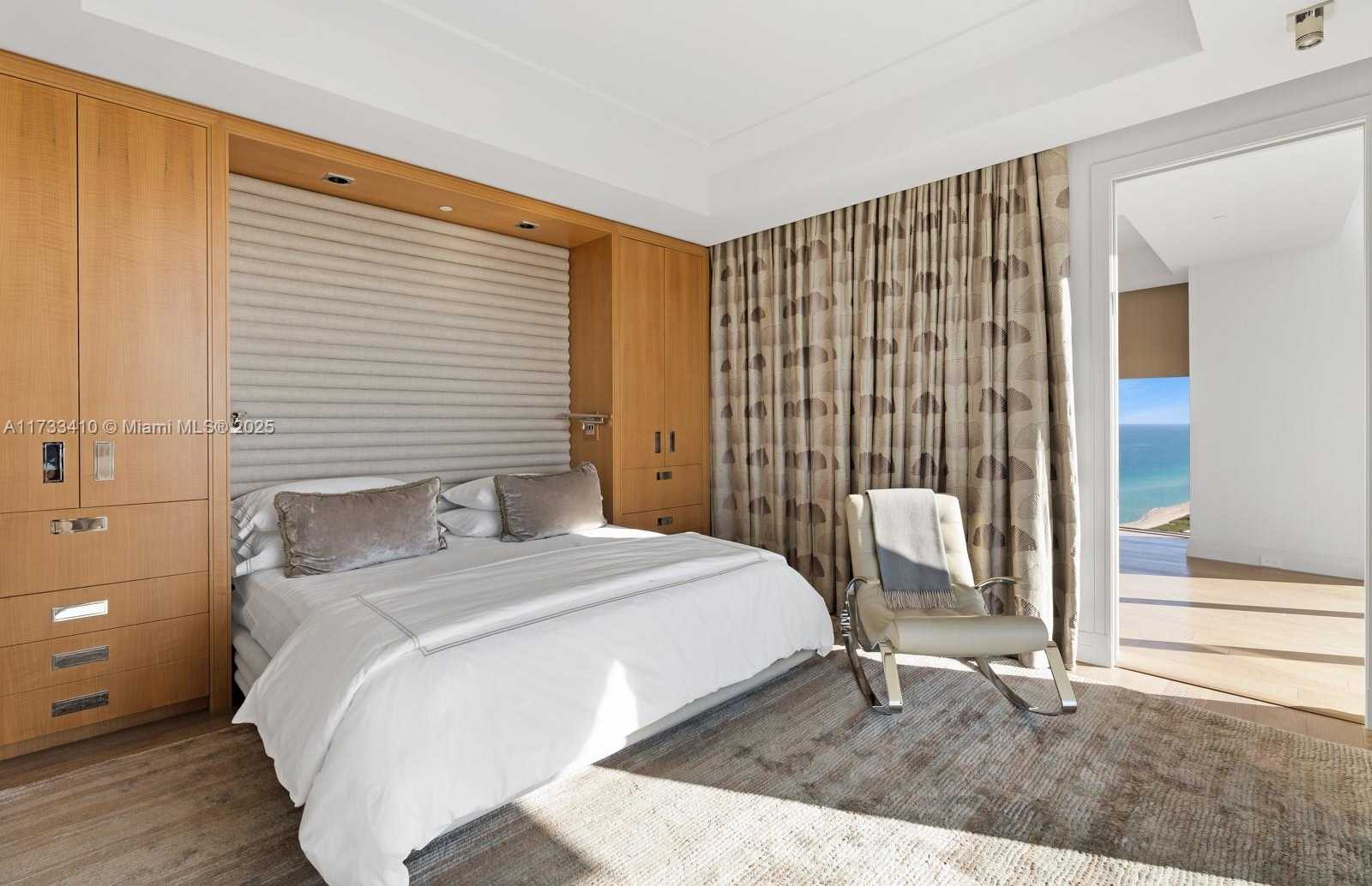 Small Image of 9701 Collins Ave, Miami Beach, FL 33154, USA Number 41