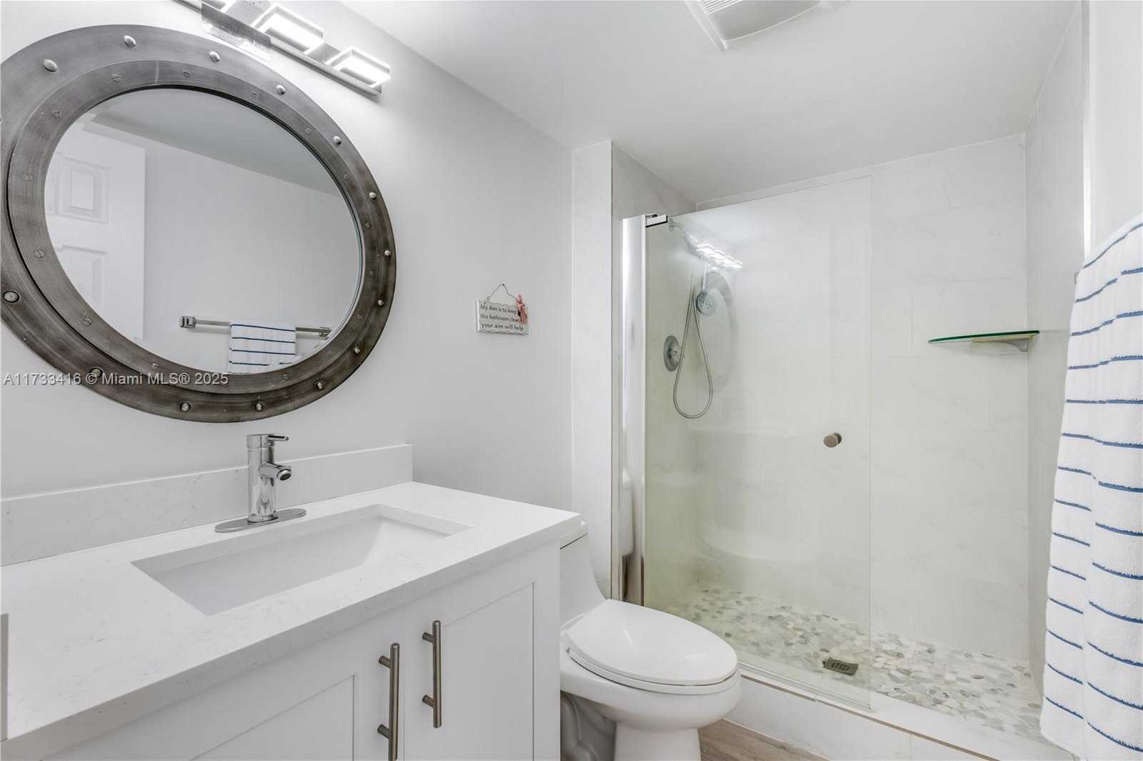 Small Image of 20379 E Country Club Dr, Aventura, FL 33180, USA Number 18