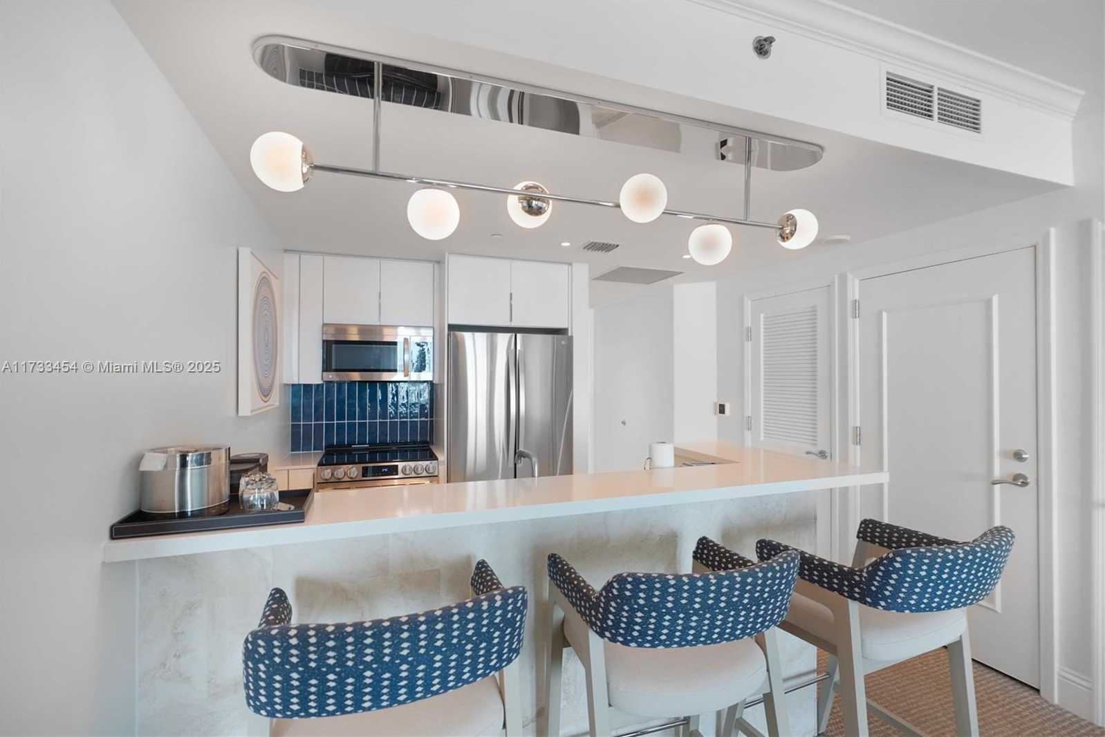Small Image of 4401 COLLINS AVE #2305 / 2307, Miami Beach Number 48