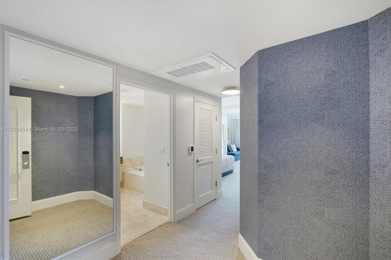 Small Image of 4401 COLLINS AVE #2305 / 2307, Miami Beach Number 6