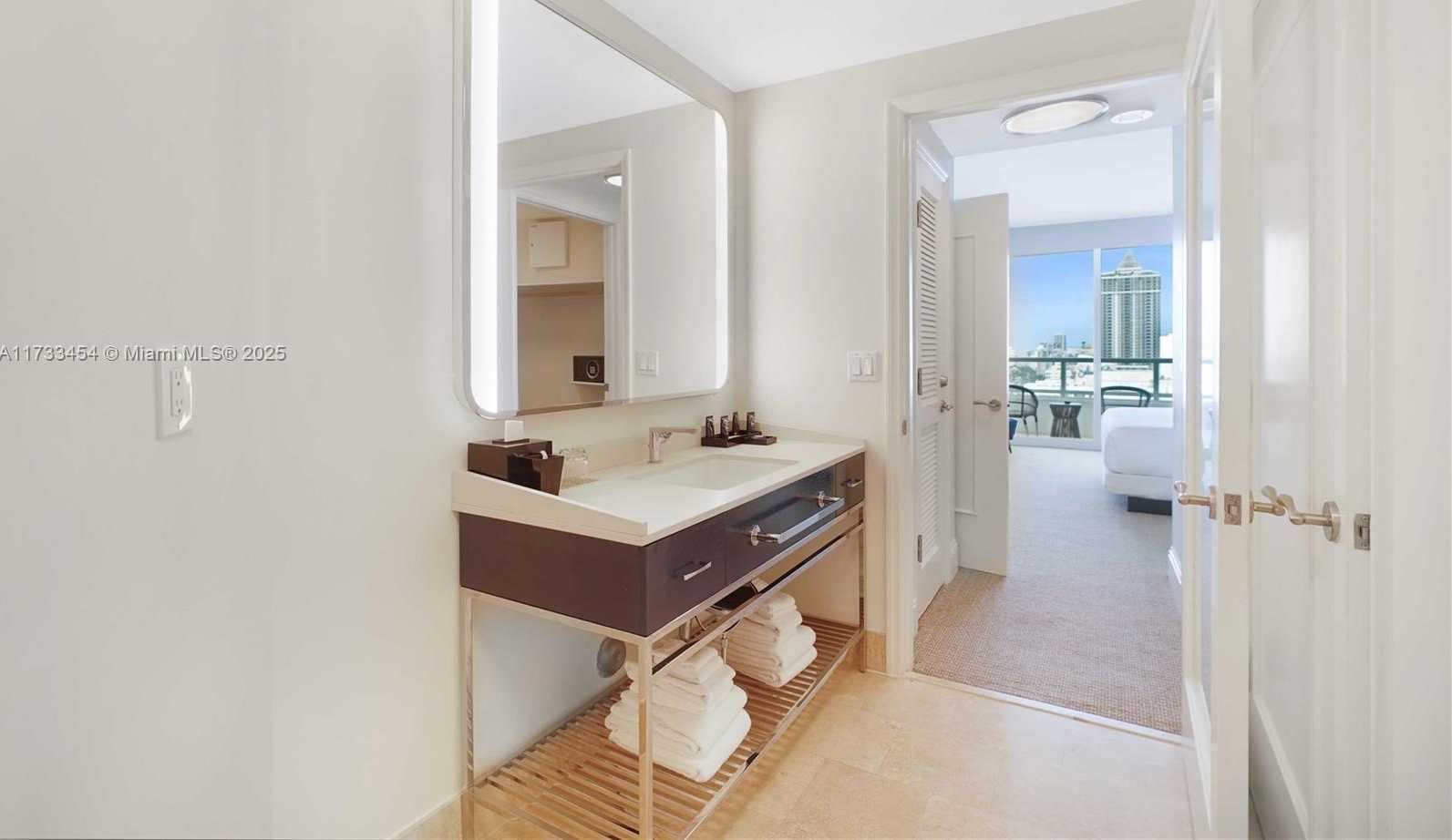Small Image of 4401 COLLINS AVE #2305 / 2307, Miami Beach Number 60