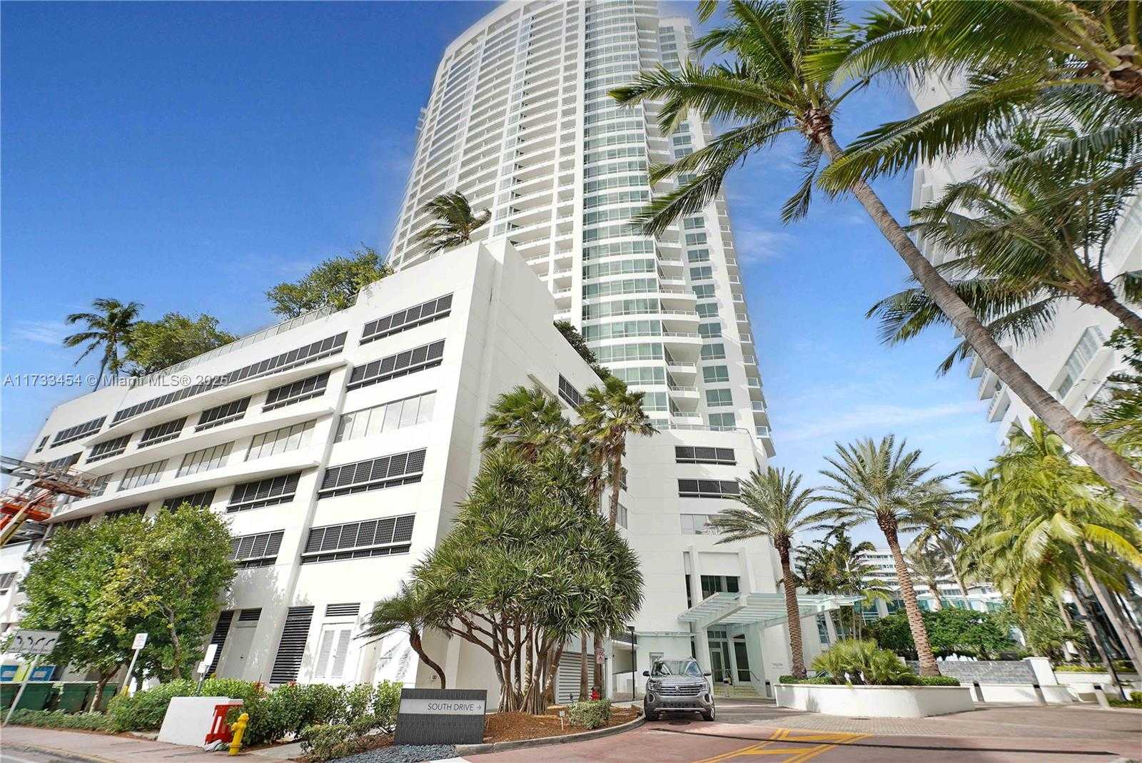 Small Image of 4401 COLLINS AVE #2305 / 2307, Miami Beach Number 74