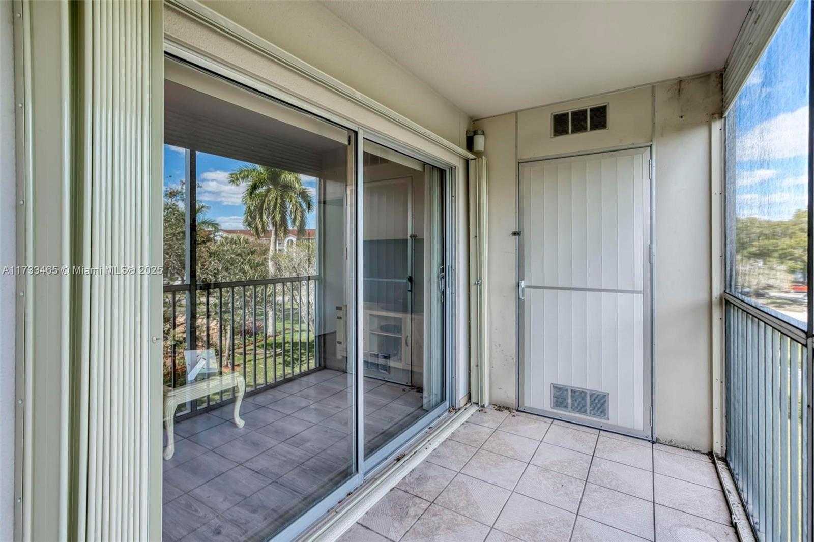 Small Image of 1401 SOUTH WEST 128TH TER #307H, Pembroke Pines Number 18
