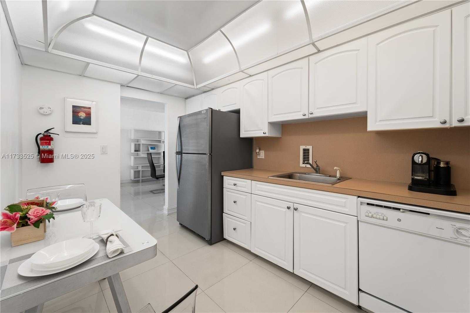 Small Image of 4001 SOUTH OCEAN DR #10G, Hollywood Number 14