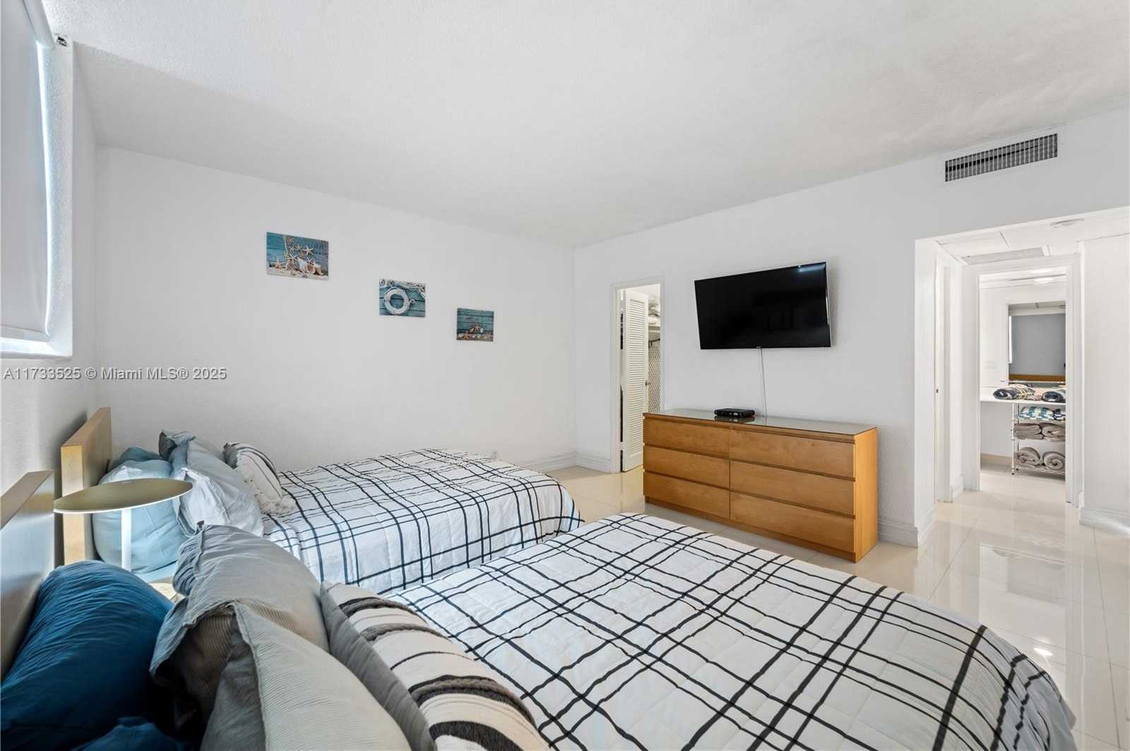 Small Image of 4001 SOUTH OCEAN DR #10G, Hollywood Number 18