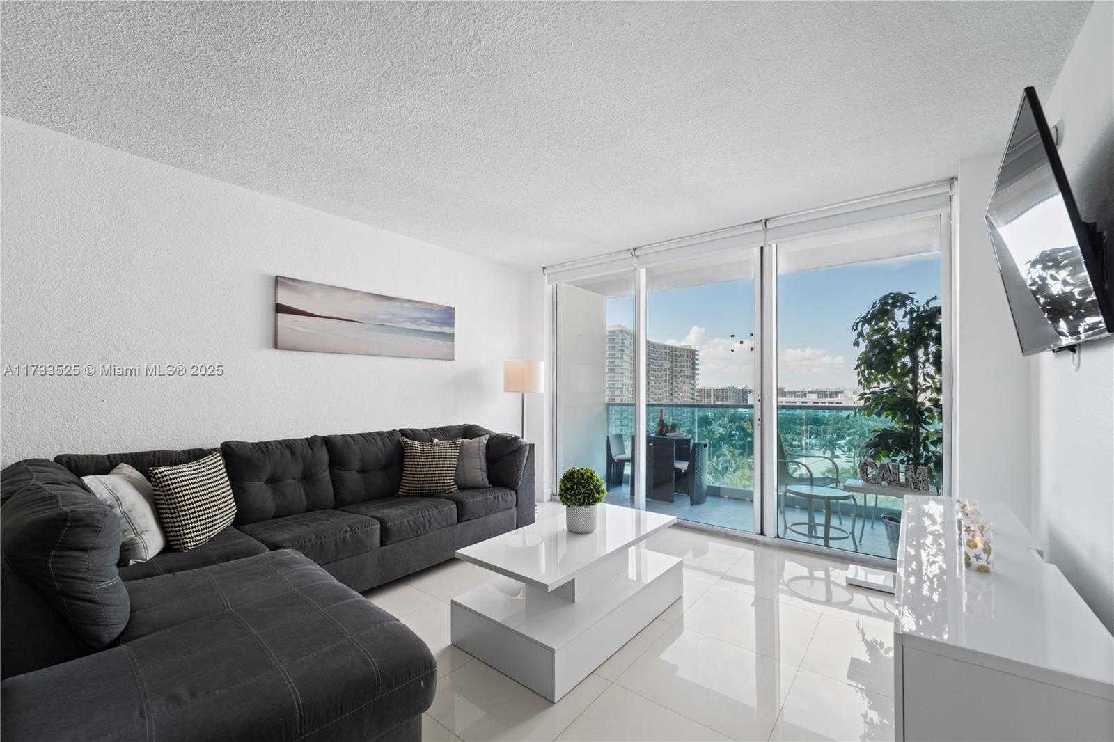 Small Image of 4001 SOUTH OCEAN DR #10G, Hollywood Number 9