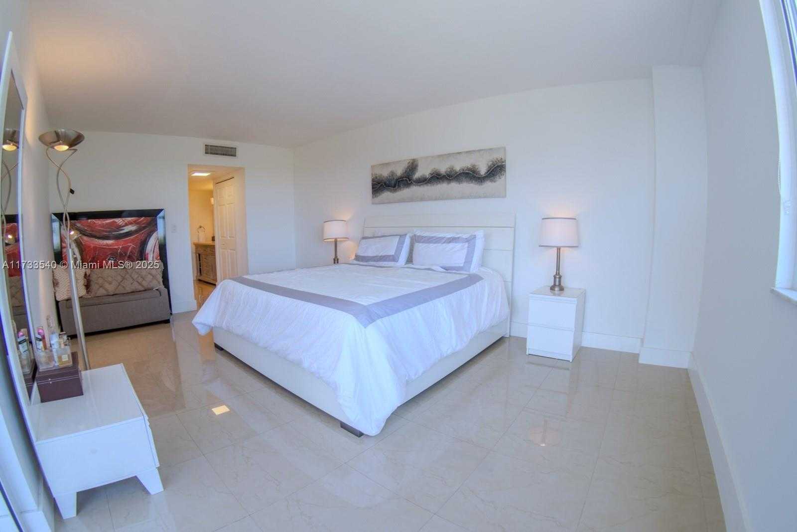 Small Image of 20100 WEST COUNTRY CLUB DR #504, Aventura Number 19