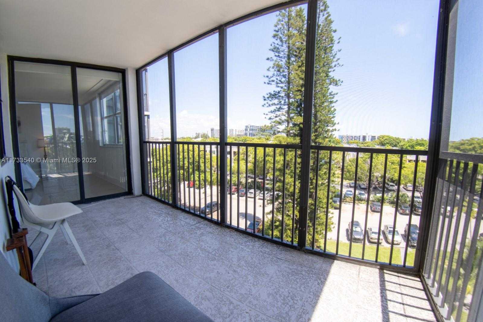 Small Image of 20100 WEST COUNTRY CLUB DR #504, Aventura Number 21