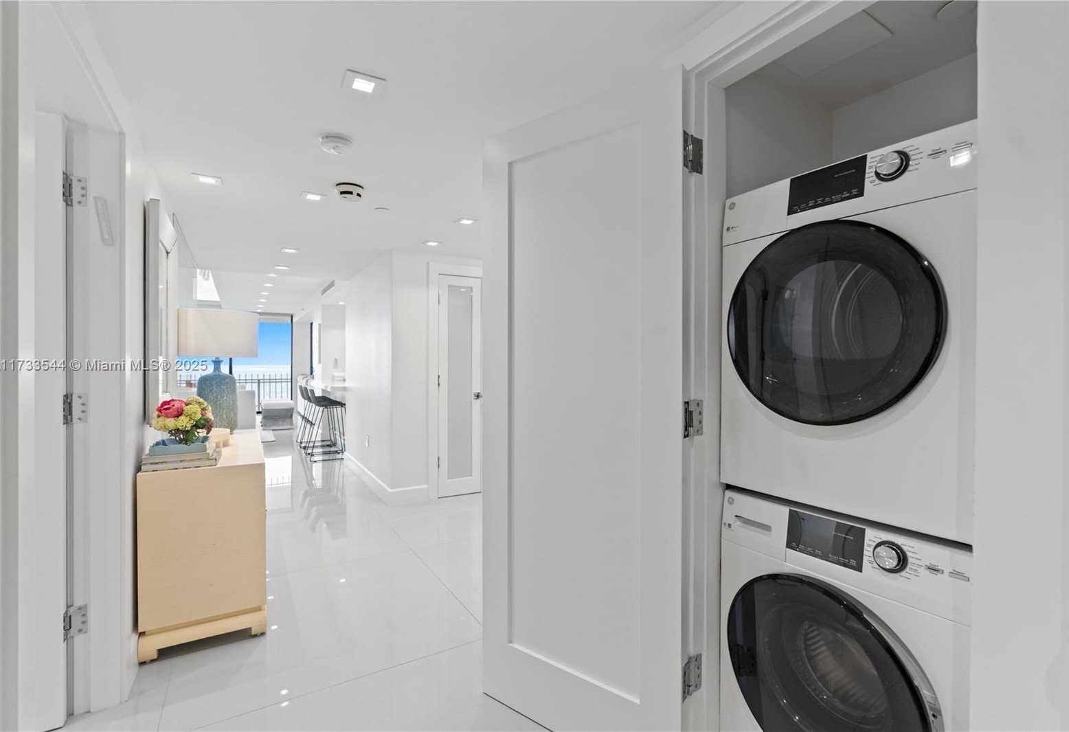 Small Image of 10205 COLLINS AVE #608, Bal Harbour Number 16