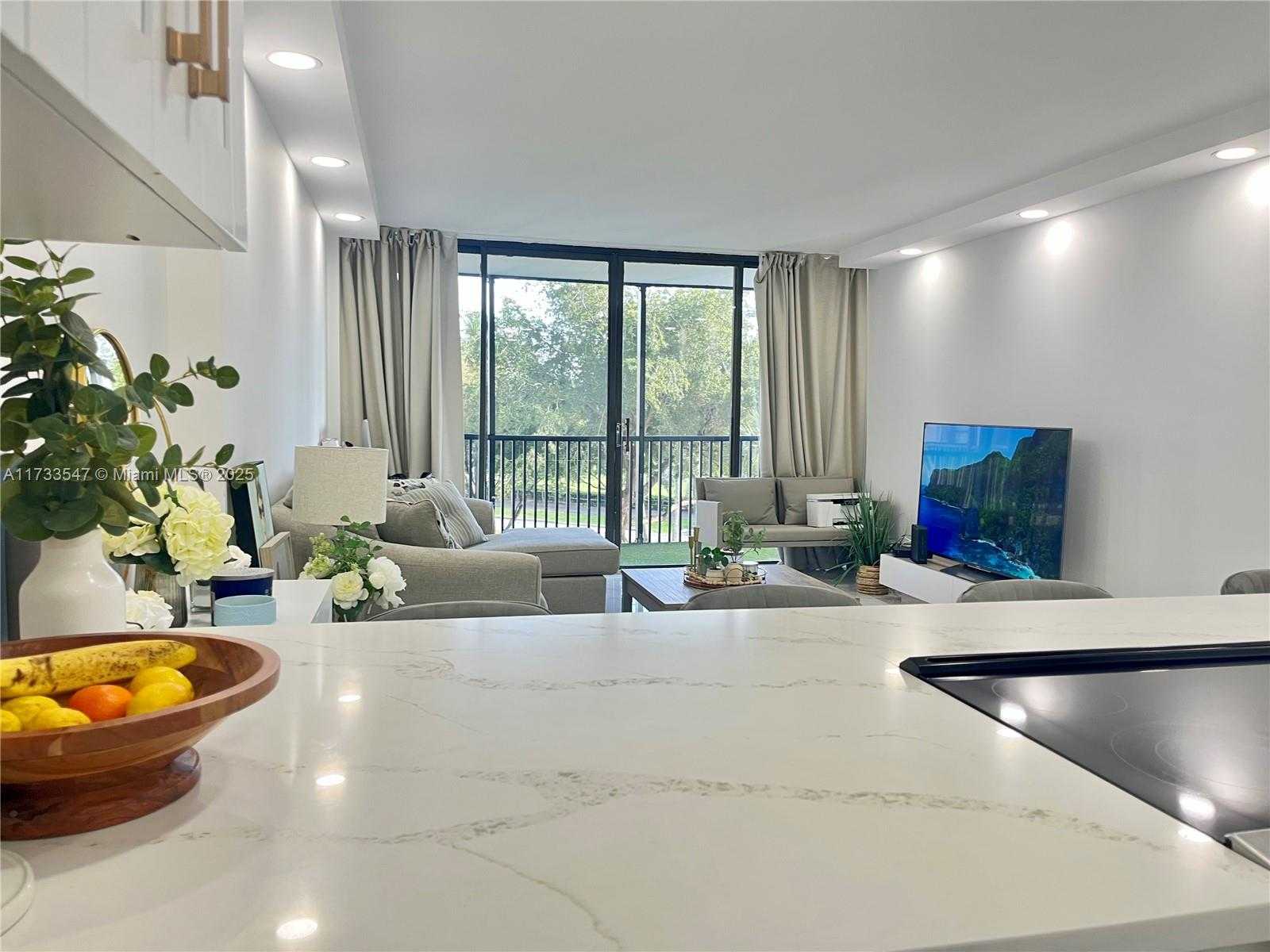 Small Image of 3101 NORTH COUNTRY CLUB DR #406, Aventura Number 3