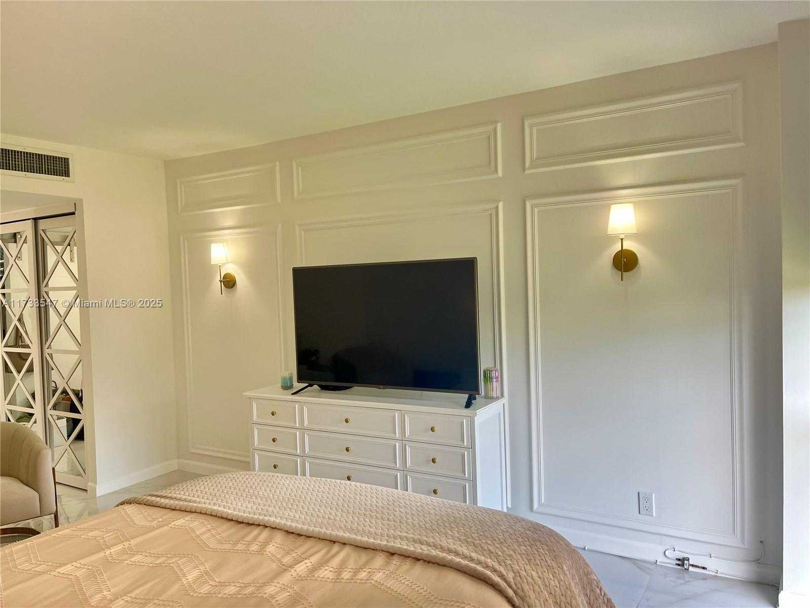 Small Image of 3101 NORTH COUNTRY CLUB DR #406, Aventura Number 9
