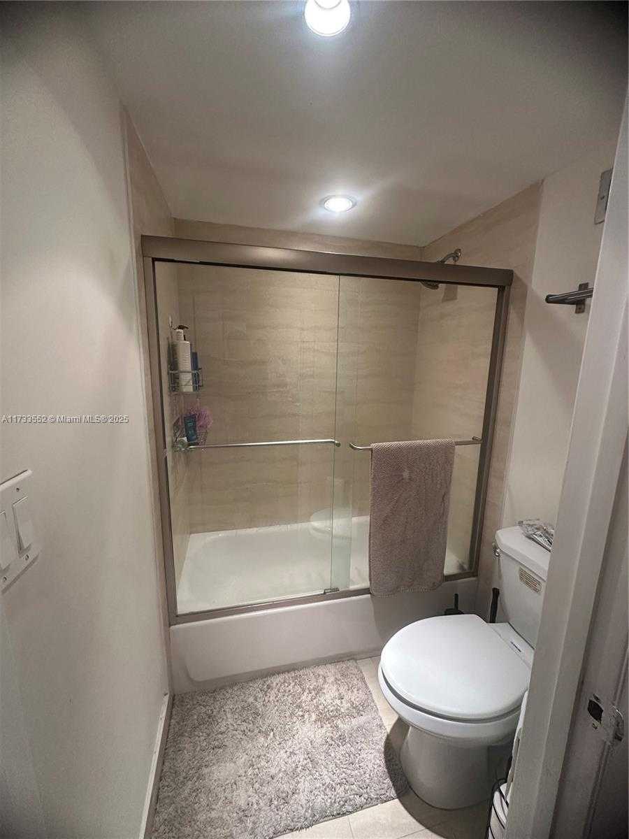 Small Image of 1121 CRANDON BLVD #E904, Key Biscayne Number 14