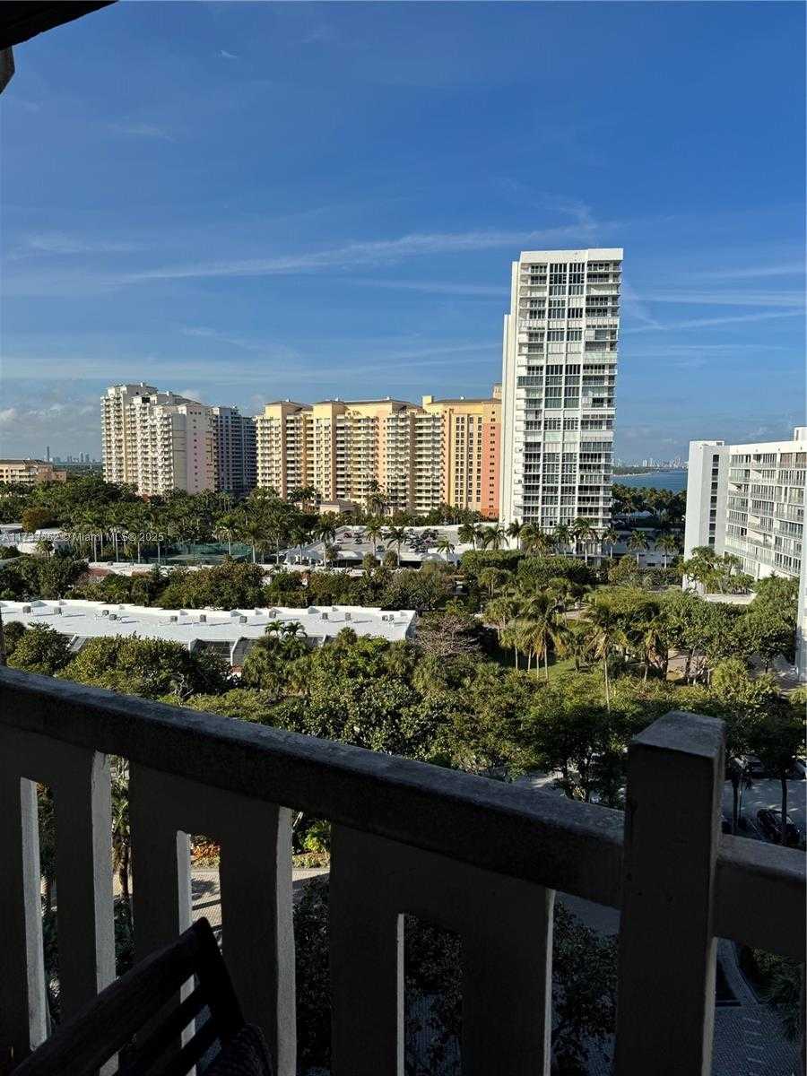 Small Image of 1121 CRANDON BLVD #E904, Key Biscayne Number 16