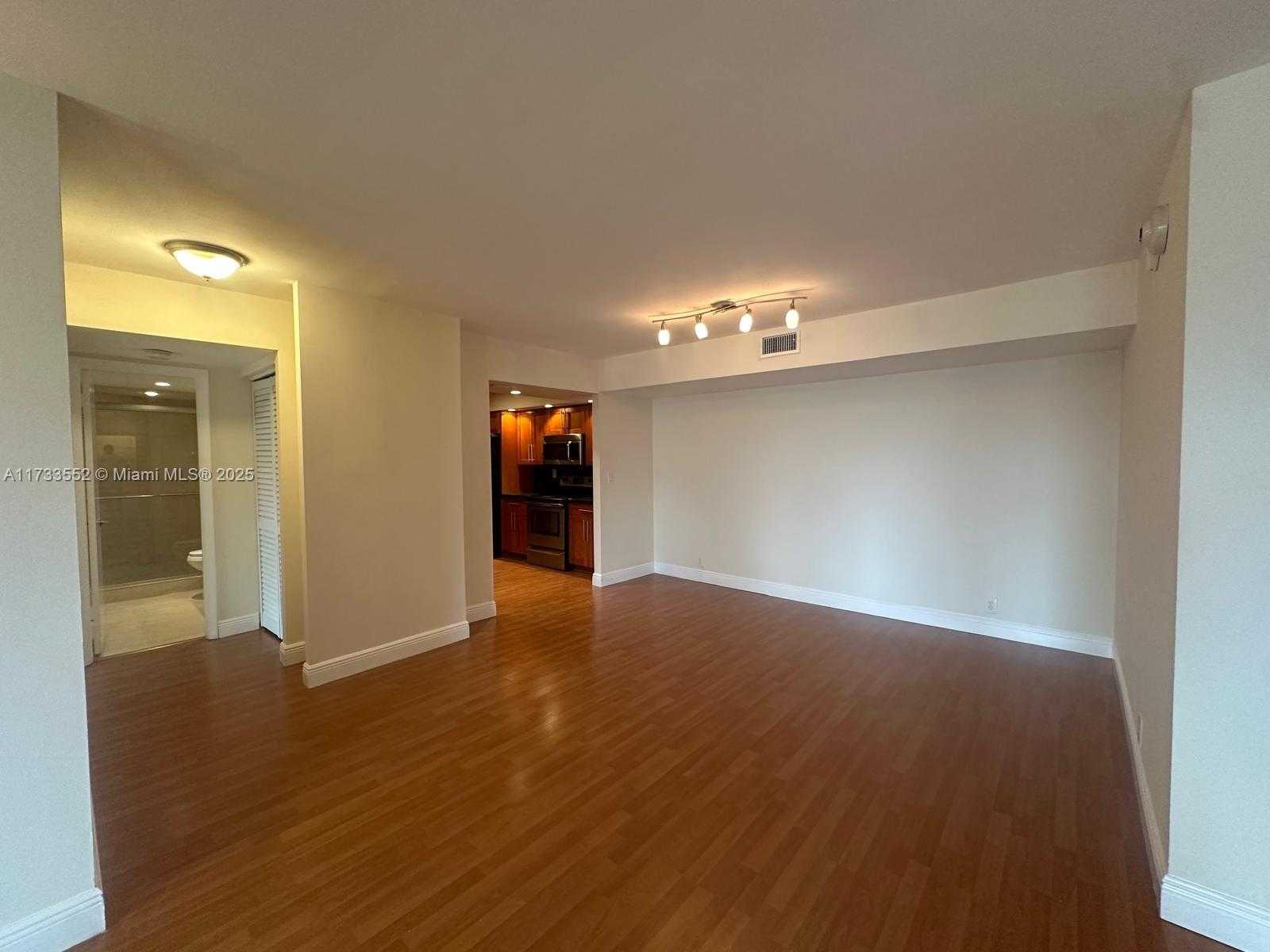 Small Image of 1121 CRANDON BLVD #E904, Key Biscayne Number 20