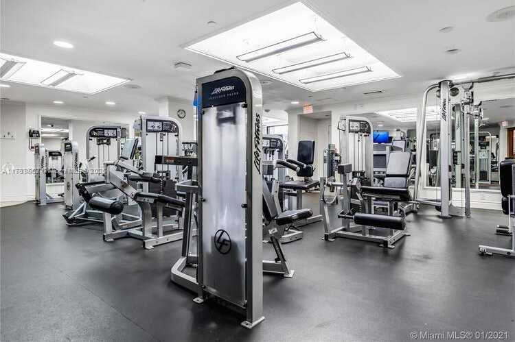 Small Image of 1121 CRANDON BLVD #E904, Key Biscayne Number 4