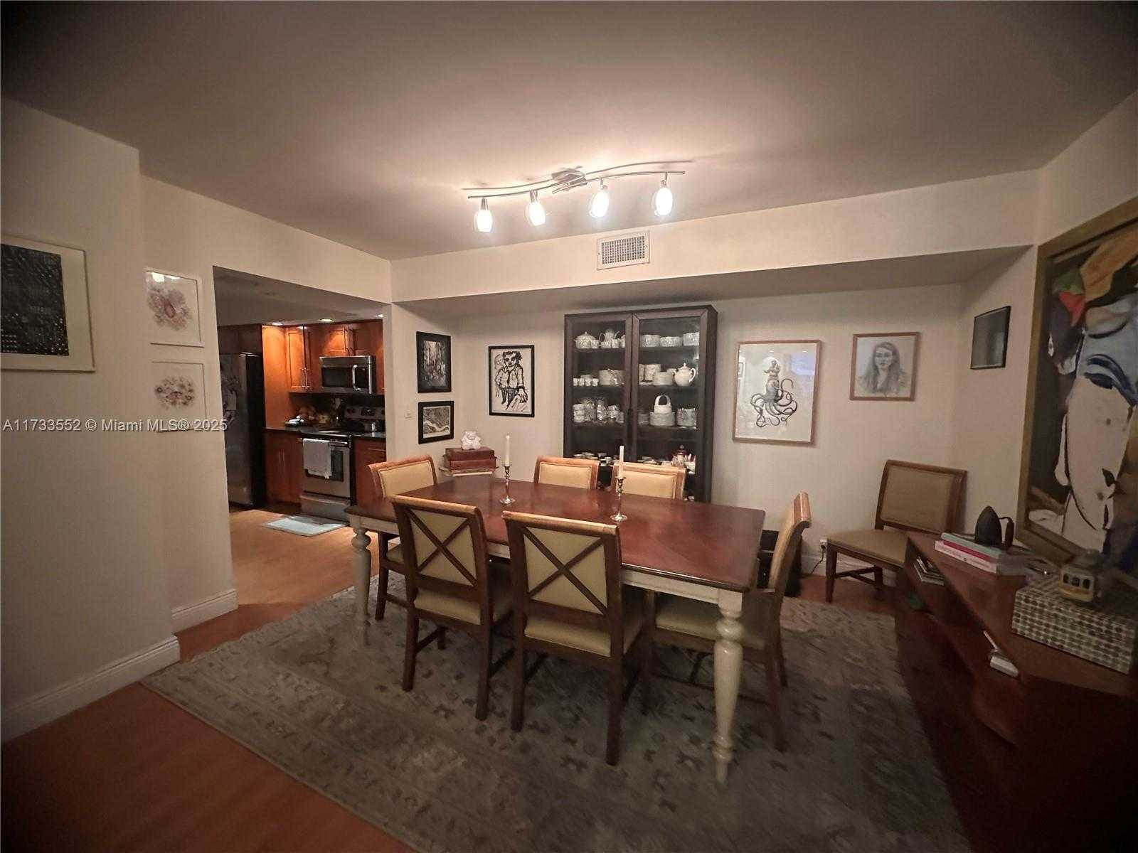 Small Image of 1121 CRANDON BLVD #E904, Key Biscayne Number 8