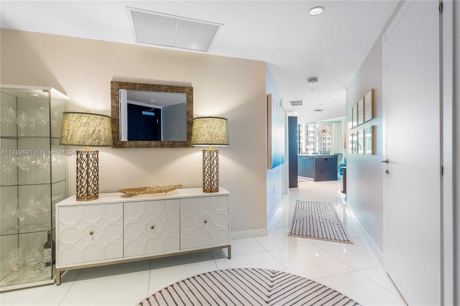 Small Image of 200 BISCAYNE BOULEVARD WAY #4101, Miami Number 11