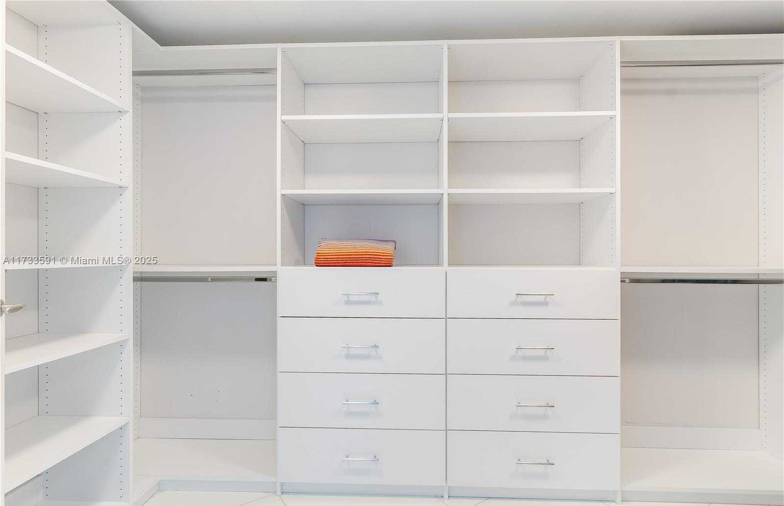 Small Image of 200 BISCAYNE BOULEVARD WAY #4101, Miami Number 16