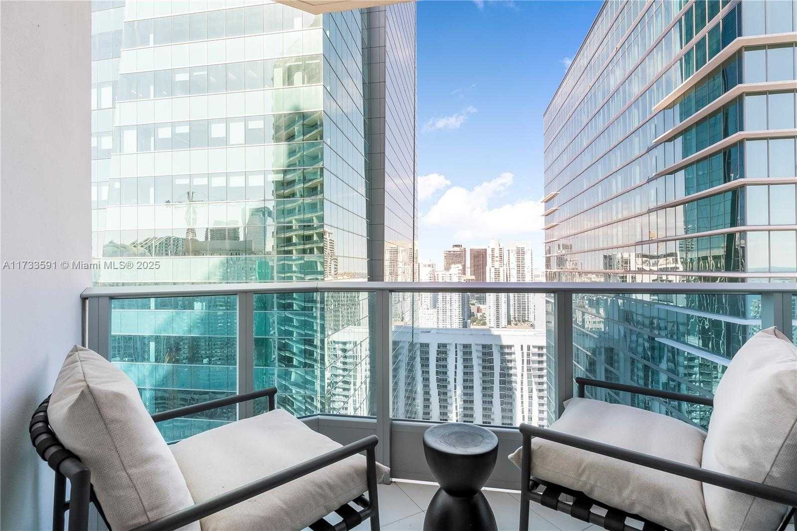 Small Image of 200 BISCAYNE BOULEVARD WAY #4101, Miami Number 18