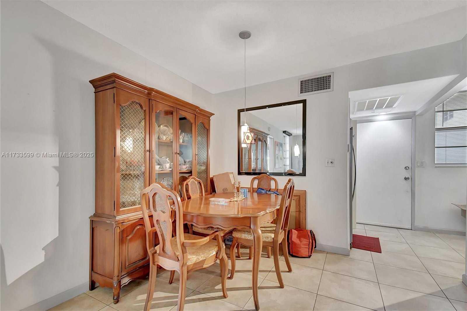 Small Image of 2905 POINT EAST DR #L506, Aventura Number 10