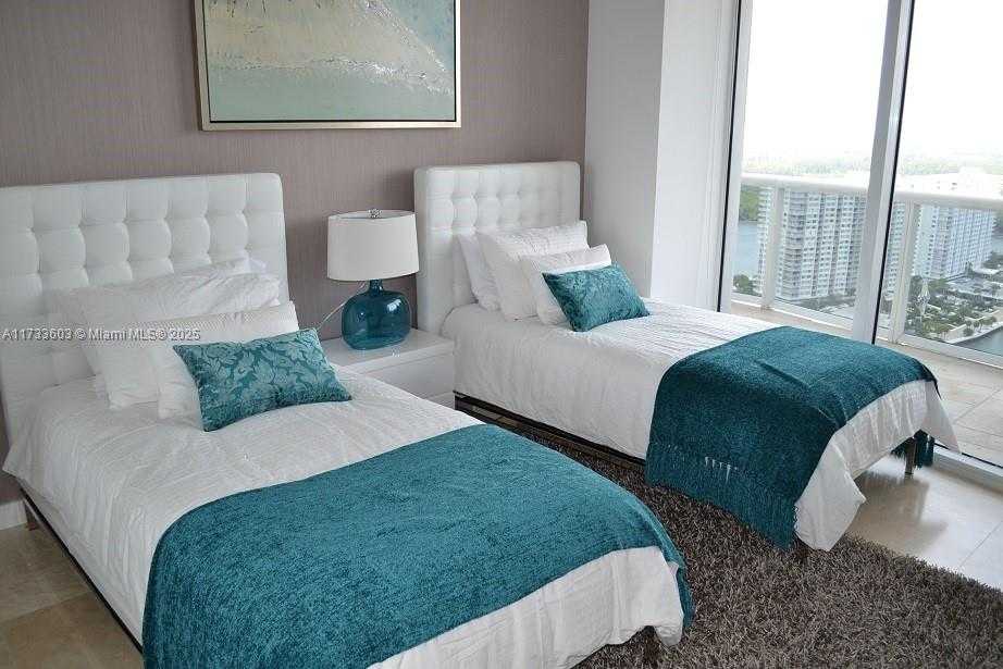 Small Image of 15901 COLLINS AVE #2705, Sunny Isles Beach Number 16