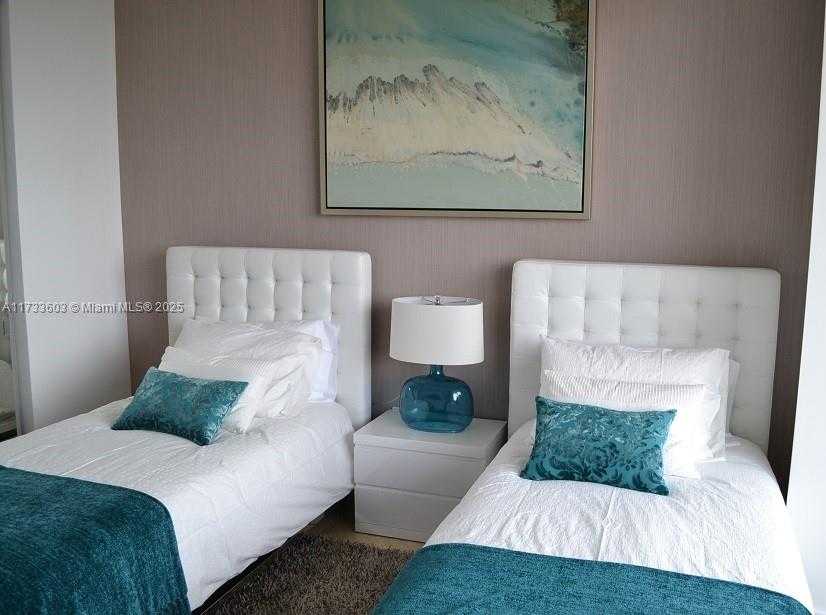 Small Image of 15901 COLLINS AVE #2705, Sunny Isles Beach Number 17