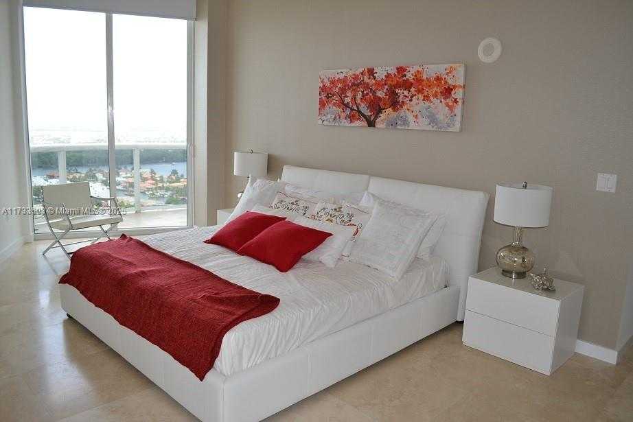 Small Image of 15901 COLLINS AVE #2705, Sunny Isles Beach Number 19