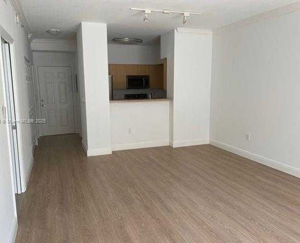 Small Image of West Palm Beach Number 40