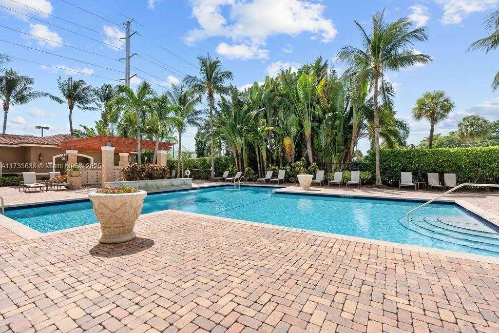 Small Image of West Palm Beach Number 8