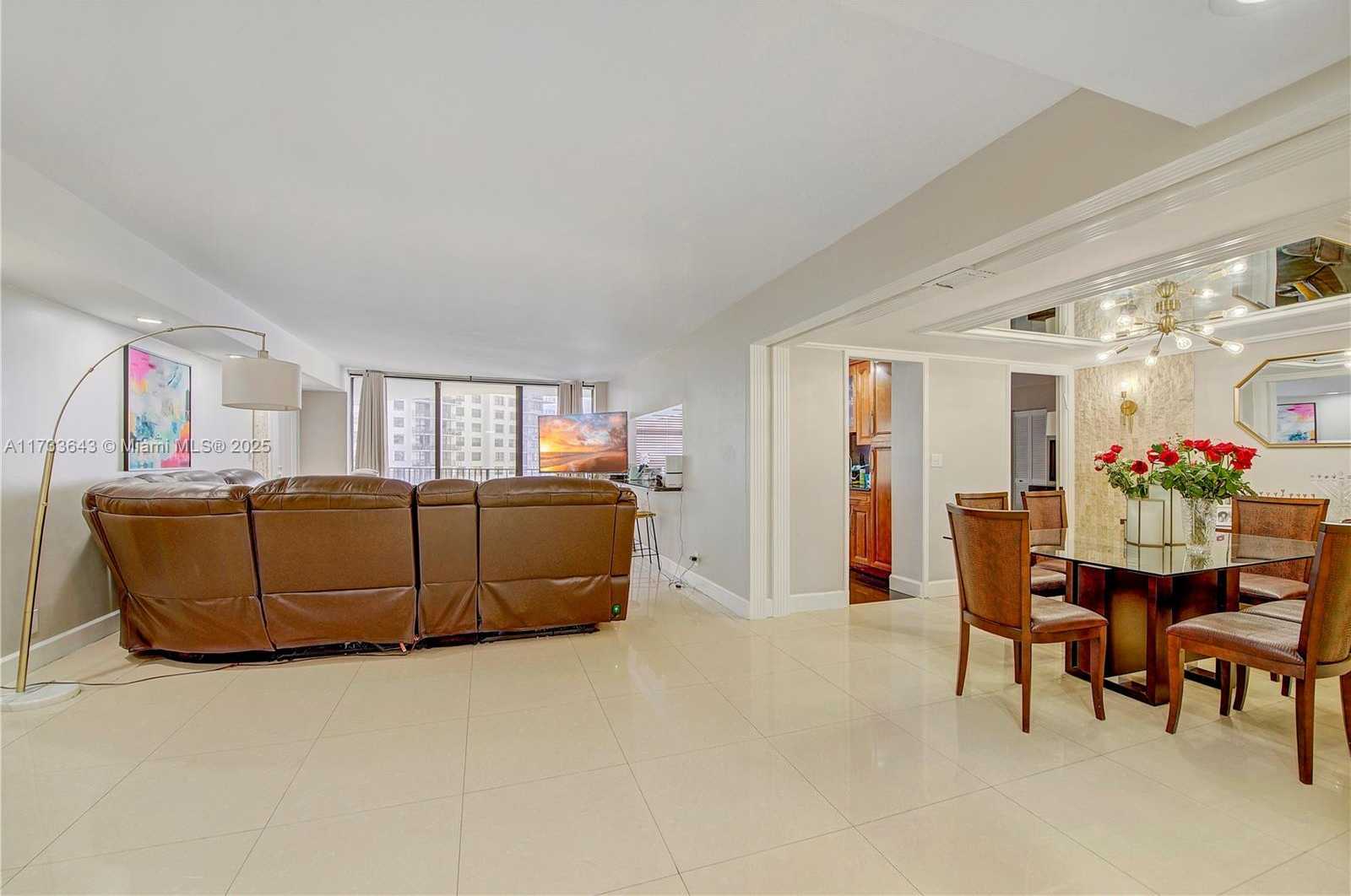 Small Image of 18181 NORTH EAST 31ST CT #1509, Aventura Number 4