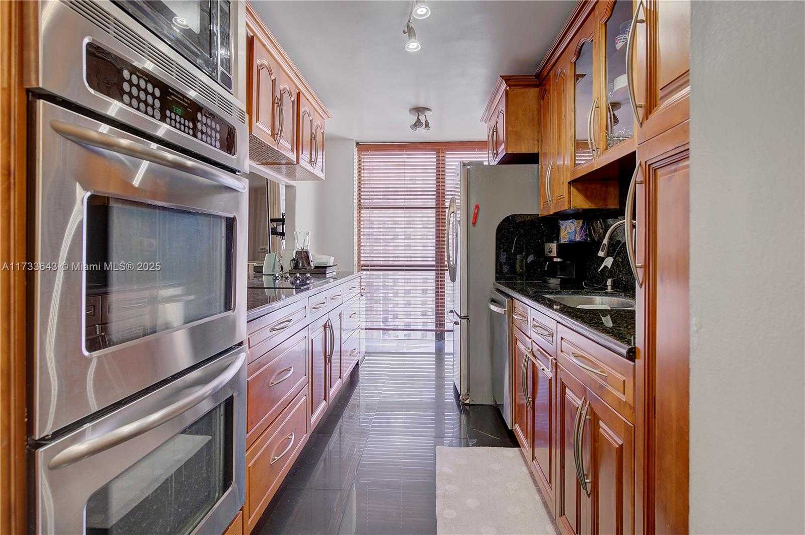 Small Image of 18181 NORTH EAST 31ST CT #1509, Aventura Number 5