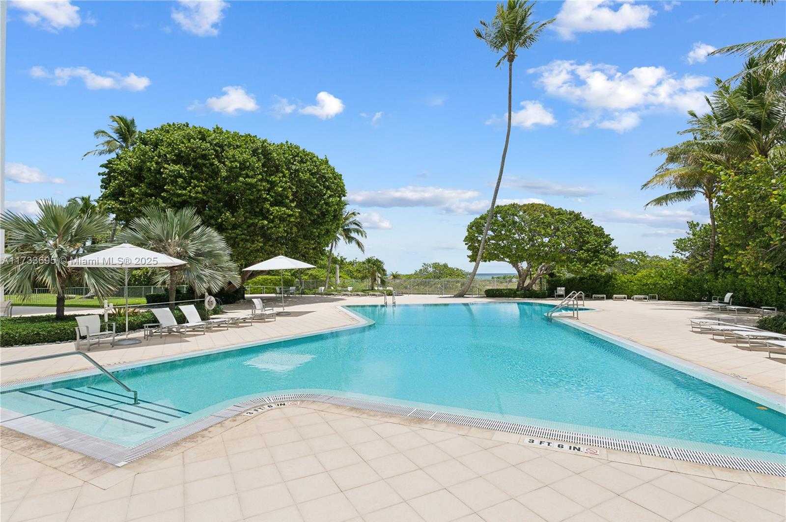 Small Image of 200 OCEAN LANE DR #1007, Key Biscayne Number 11