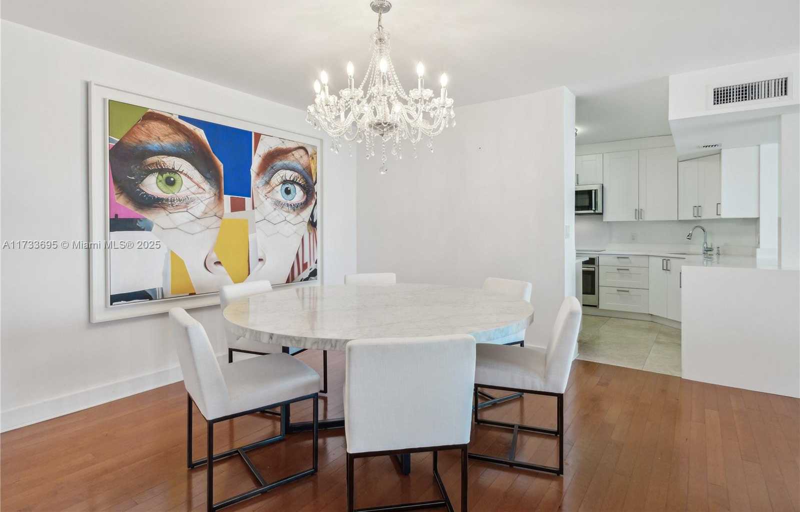 Small Image of 200 OCEAN LANE DR #1007, Key Biscayne Number 3