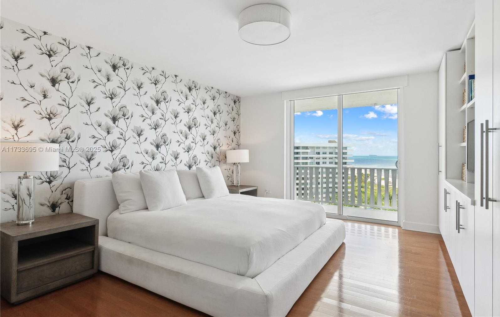 Small Image of 200 OCEAN LANE DR #1007, Key Biscayne Number 5