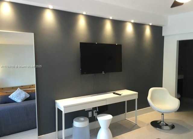 Small Image of 255 WEST 24TH ST #221, Miami Beach Number 3