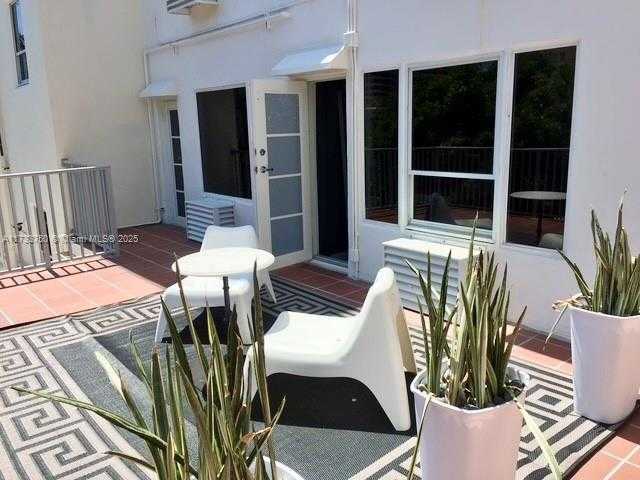 Small Image of 255 WEST 24TH ST #221, Miami Beach Number 6