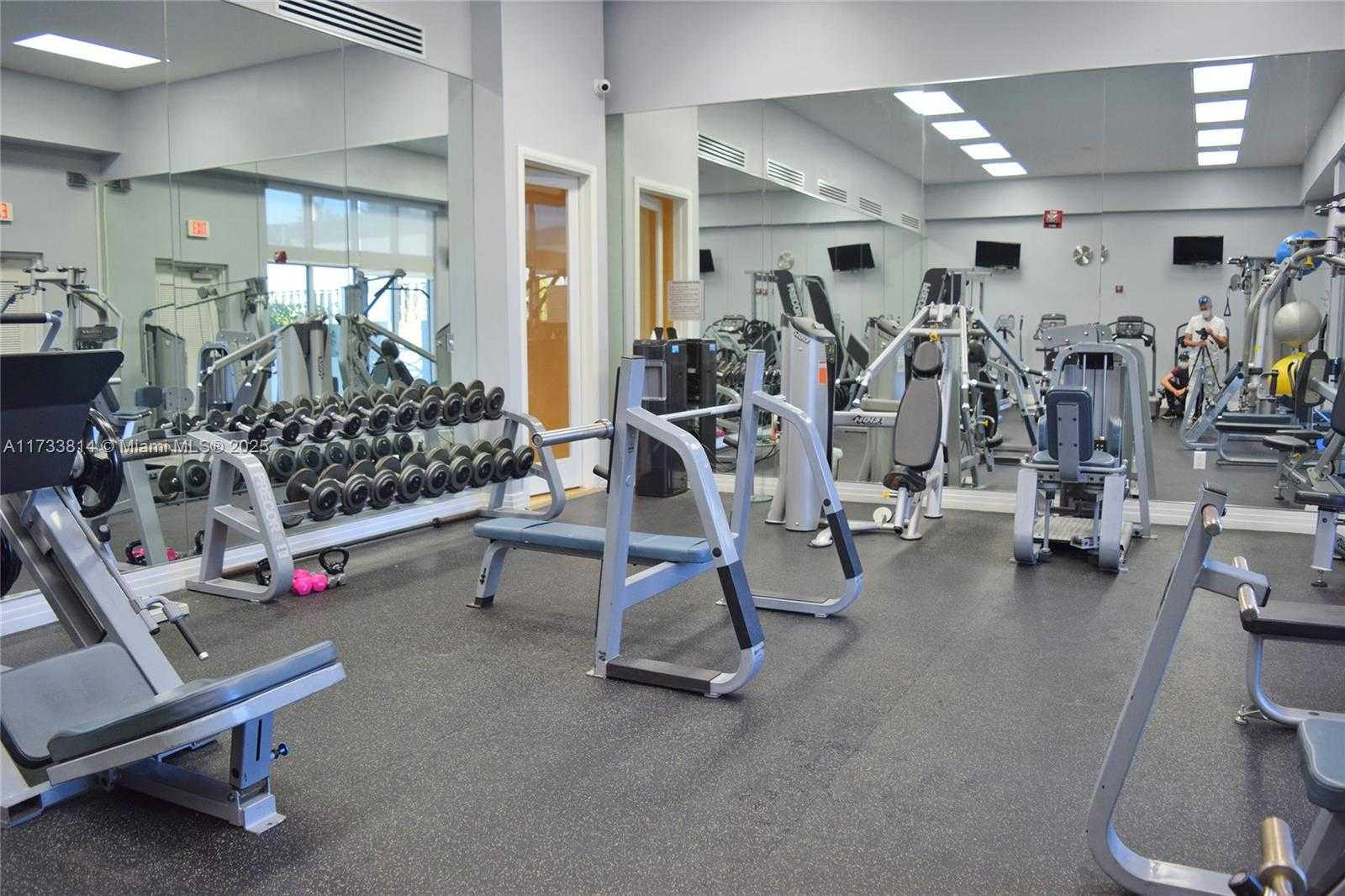 Small Image of 6917 COLLINS AVE #1512, Miami Beach Number 12