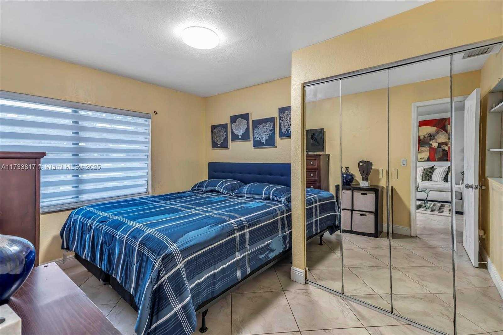 Small Image of 17901 NORTH WEST 68TH AVE #R101, Hialeah Number 14
